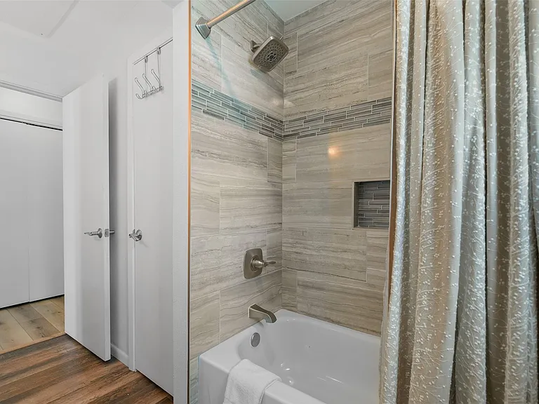 22101 Guadalupe Dr — Photo 18