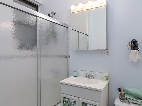 5th image of 155 Amity St APT 5