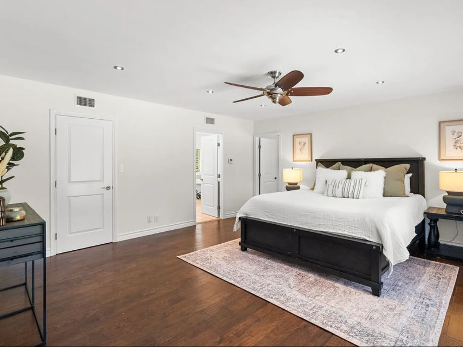 24364 Arcadia St — Photo 3