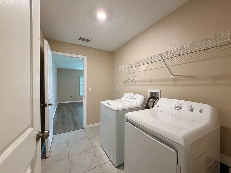 12213 SE 100th Ave — Photo 29