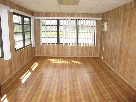 FLORIDA ROOM