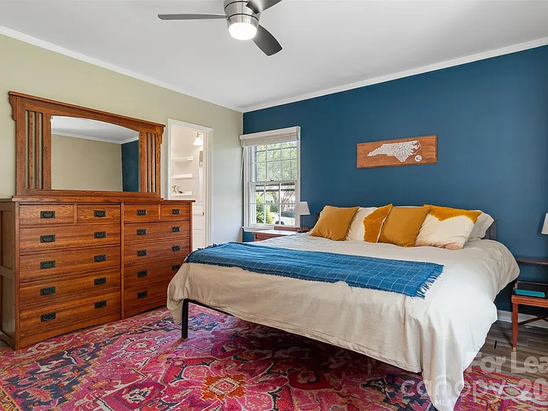 3700 Selwyn Farms Ln #4 — Photo 19