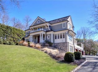 100 Goodwives River Rd, Darien, CT 06820