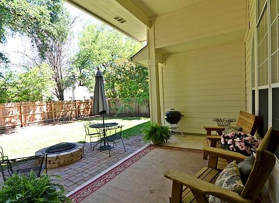 4th image of 907 Brighton Bend Ln