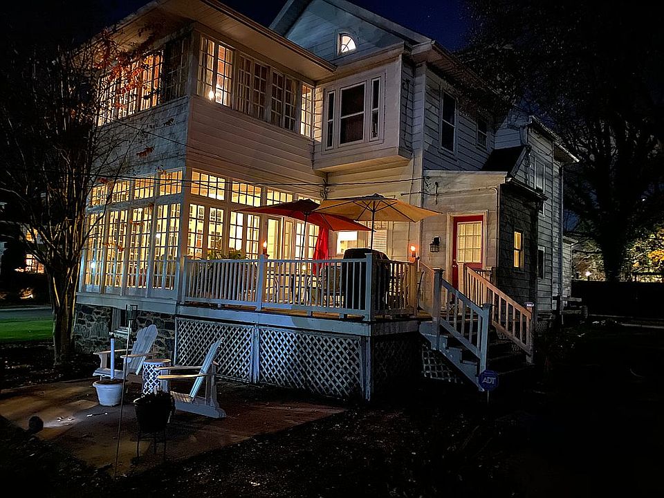2nd image of 515 Drury Ln