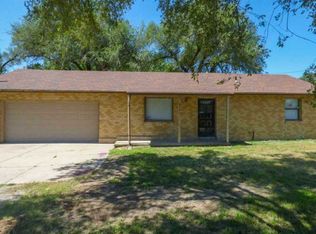 8325 S Broadway Ave, Haysville, KS 67060