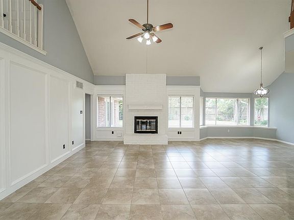 4th image of 514 Mill Place Ct