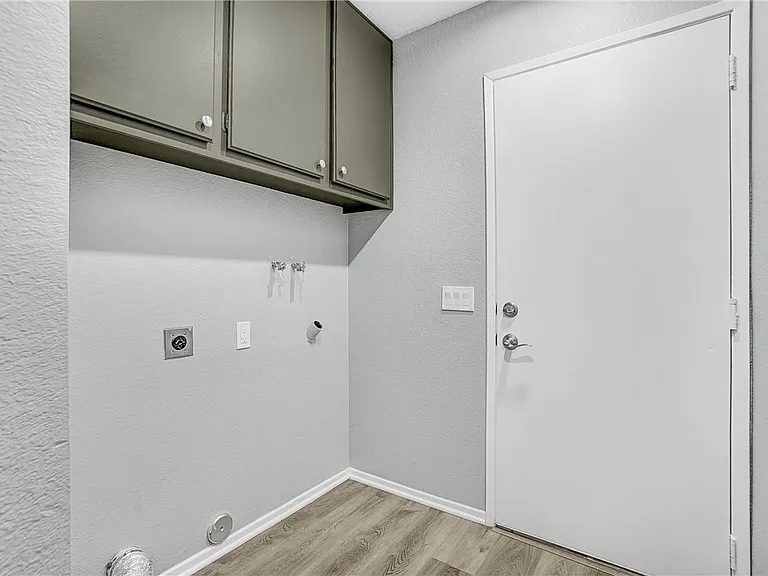 1721 Viridan Ave #1721 — Photo 9