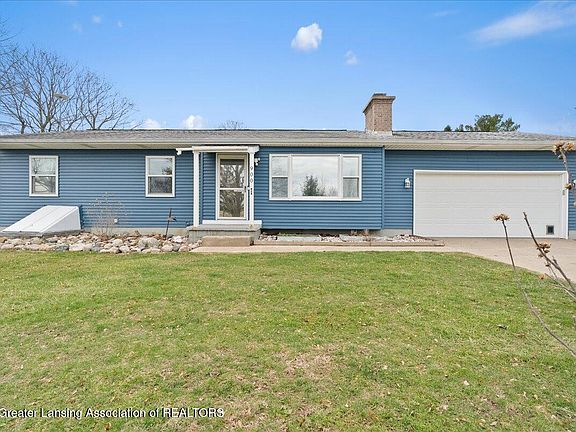 2nd image of 900 S Aurelius Rd