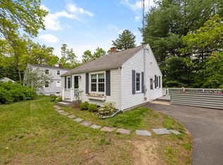 1652 Parker St, Springfield, MA 01128