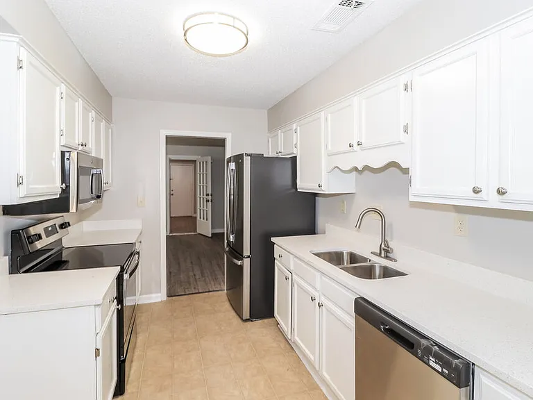 2705 Van Leer Dr — Photo 8
