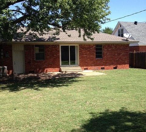 2nd image of 2732 Kent Dr