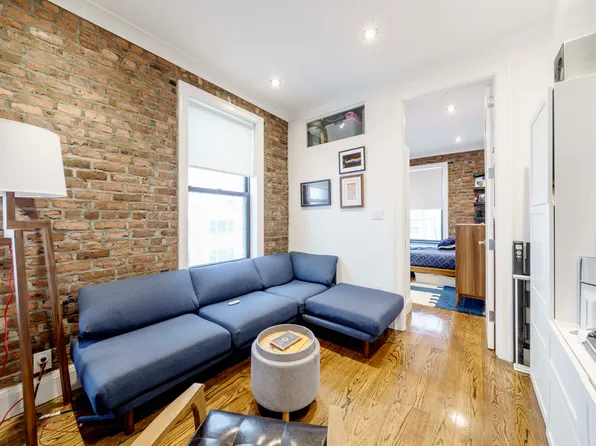 106 W 13th St, New York, NY