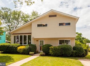5919 Holland Rd, Rockville, MD 20851