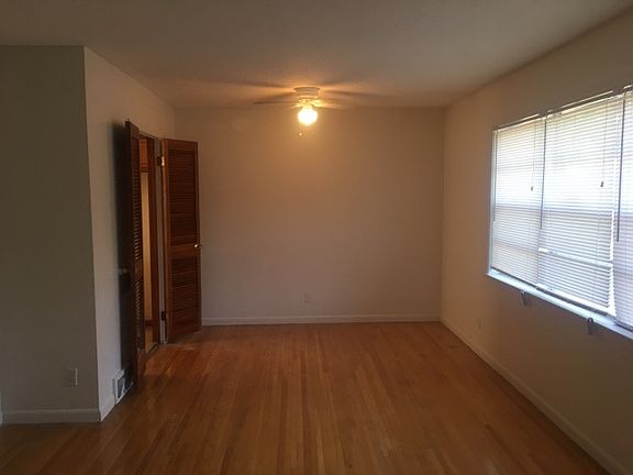3rd image of 3595 W Big Bend Dr
