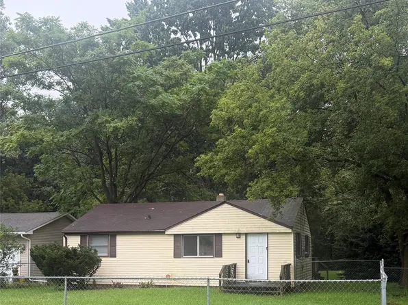 2069 Woodland Pass, Burton, MI 48519