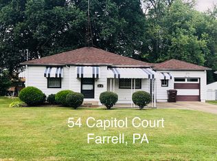 54 Capitol Ct, Farrell, PA 16121