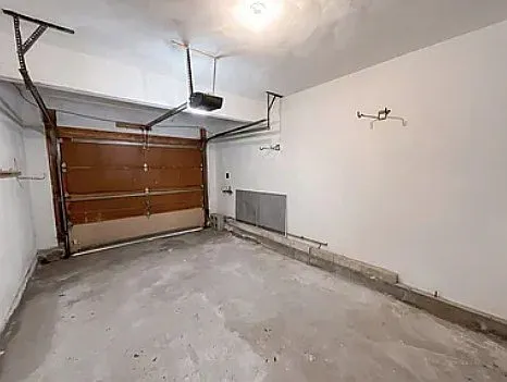 20 Lordvale Blvd #202-1 — Photo 3