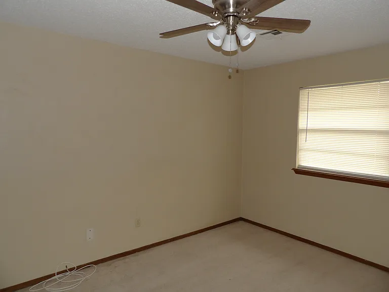 6706 SW Cherokee Cir — Photo 7