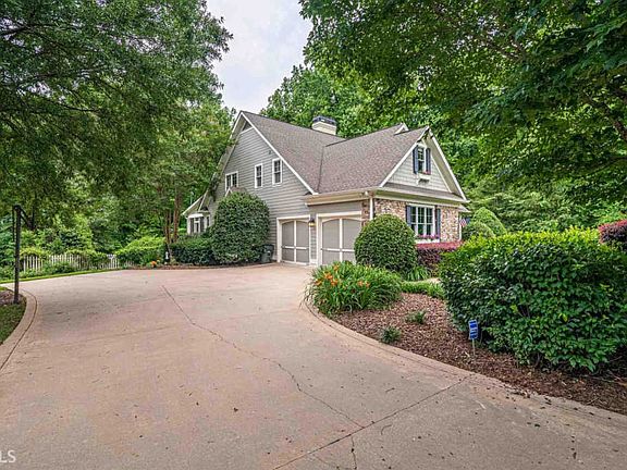 3rd image of 986 Saye Creek Dr