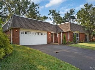 590 Arblay Pl, Ballwin, MO 63011