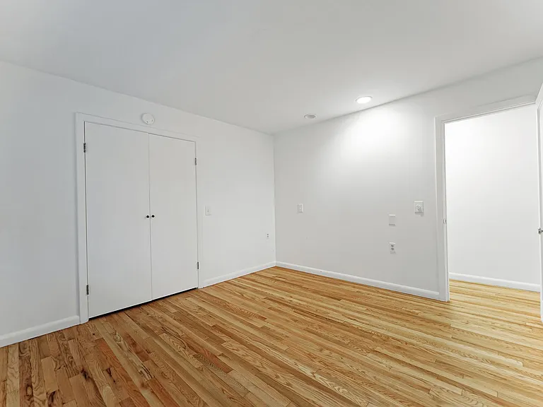 3801 SW Hamilton St — Photo 43