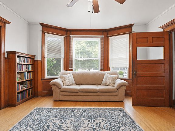 5th image of 13 Crandall St