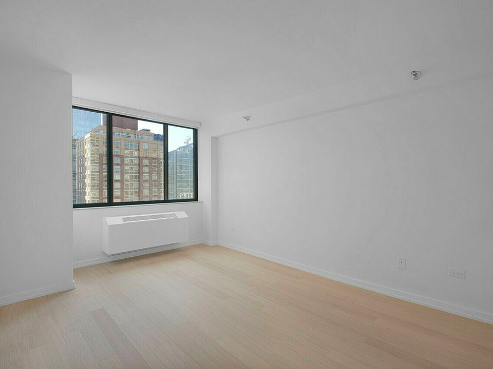 1st image of 75 W End Ave APT P20a