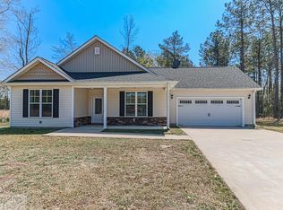 106 Oak Tree Ln, Goldsboro, NC 27530