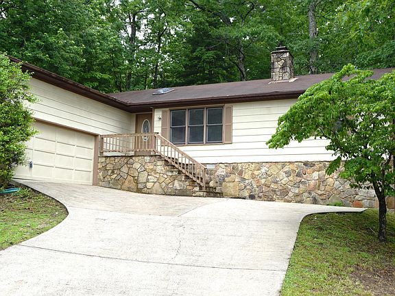 2nd image of 135 Juniper Dr