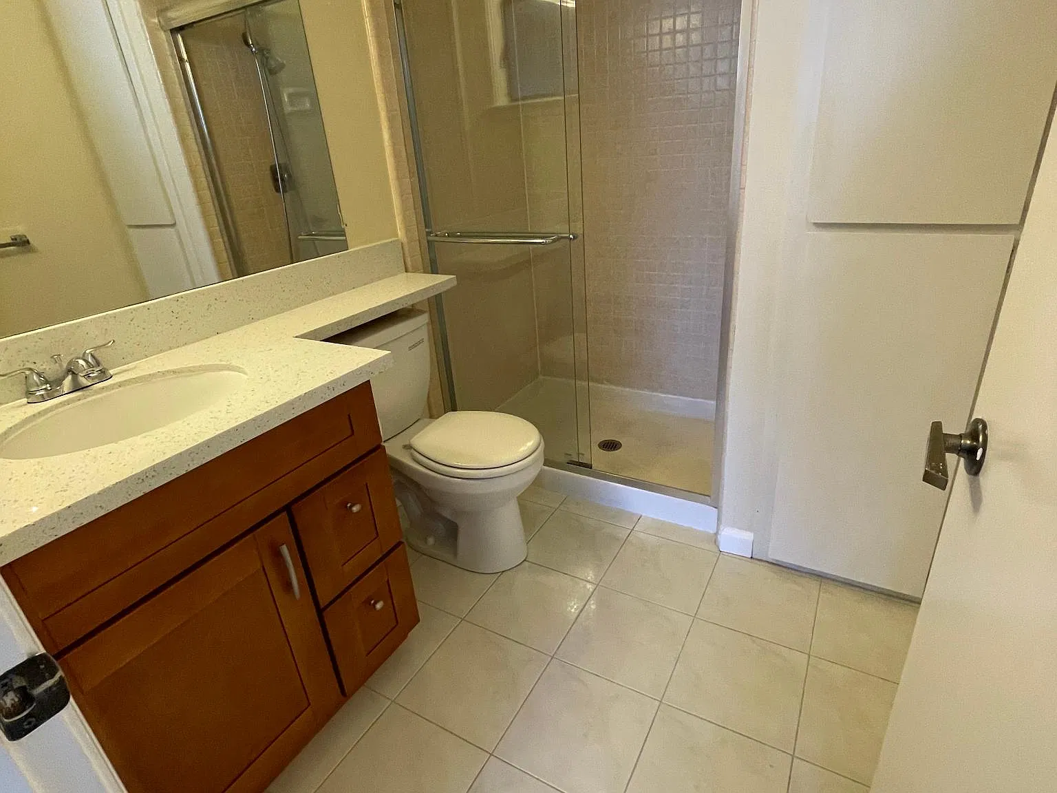 1055 N Capitol Ave — Photo 3
