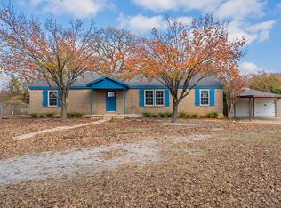 613 Silver Creek Rd, Azle, TX 76020