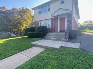 106 Rockwell St #1, Harrison, NY 10528