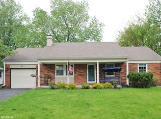 801 Silver Rock Ln, Buffalo Grove, IL 60089