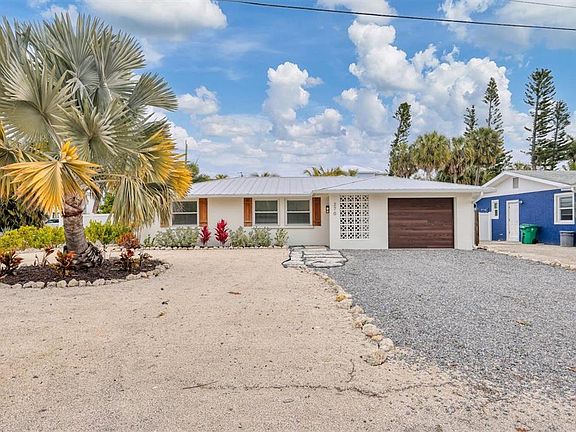 2nd image of 270 GLADIOLUS STREET