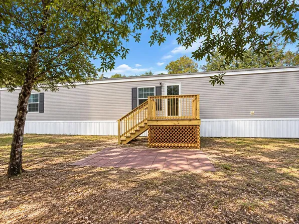 145 Juniper Lake Dr, Defuniak Springs, FL 32433