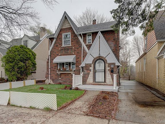 2nd image of 11810 Riad St