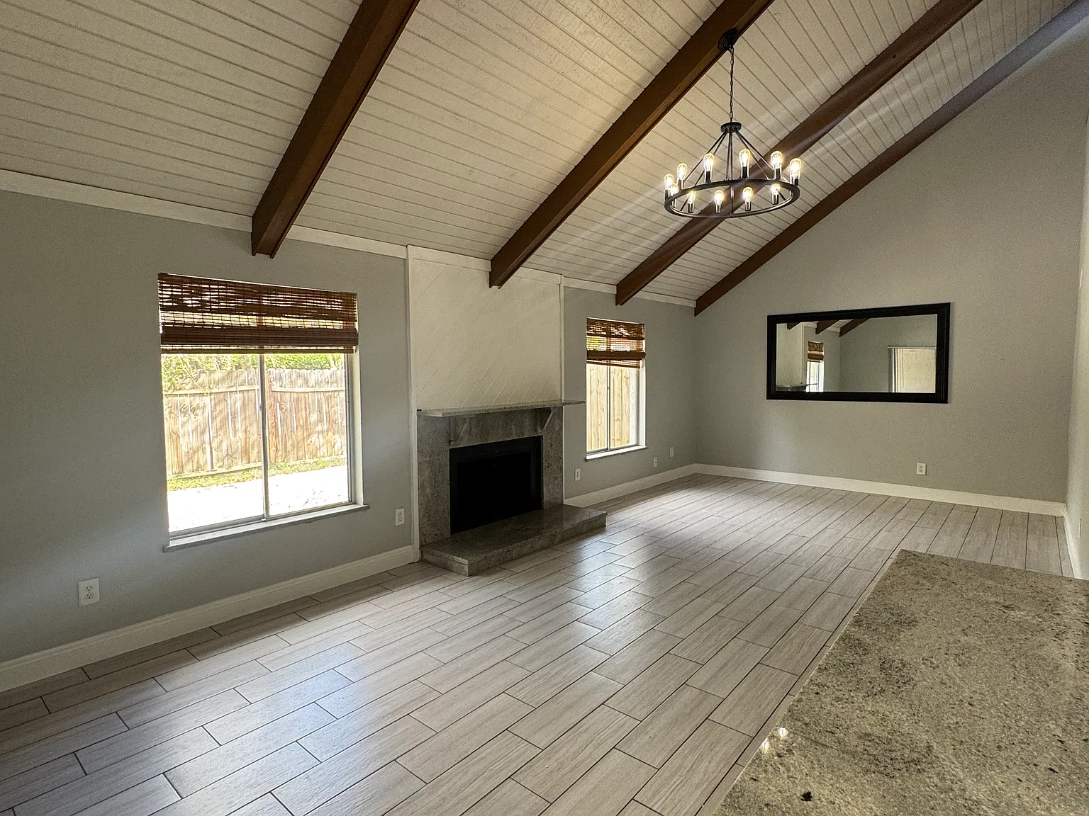 3 bed, 1533 sqft, $2,195 — Photo 2