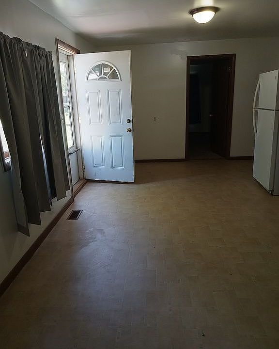 1st image of 405 S Finch St