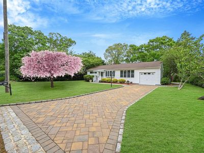 24 Palo Alto Drive, Hampton Bays, NY, 11946
