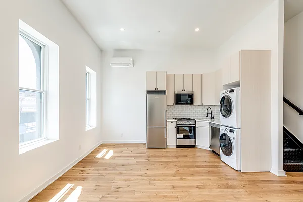 Rented by Compass | media 7