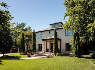 1913 Huntington Ave, Nichols Hills, OK 73116