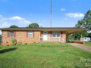 202 W Debby Dr, Shelby, NC 28152