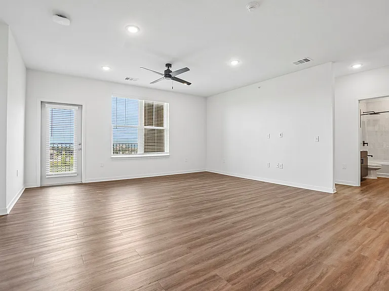 Switch Luxury Apartments — Photo 22