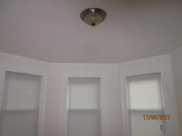 391 Linwood Ave, Newton, MA 02460