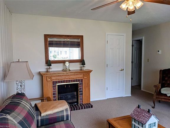 3rd image of 1848 Eldon Dr