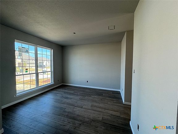 3rd image of 5508 Cascada Dr