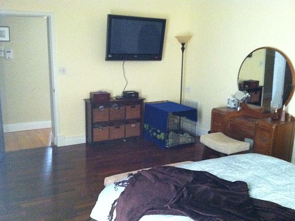 4th image of 228 Green St APT 2U