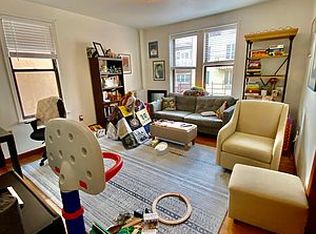 30-82 33rd St #2R, Astoria, NY 11102