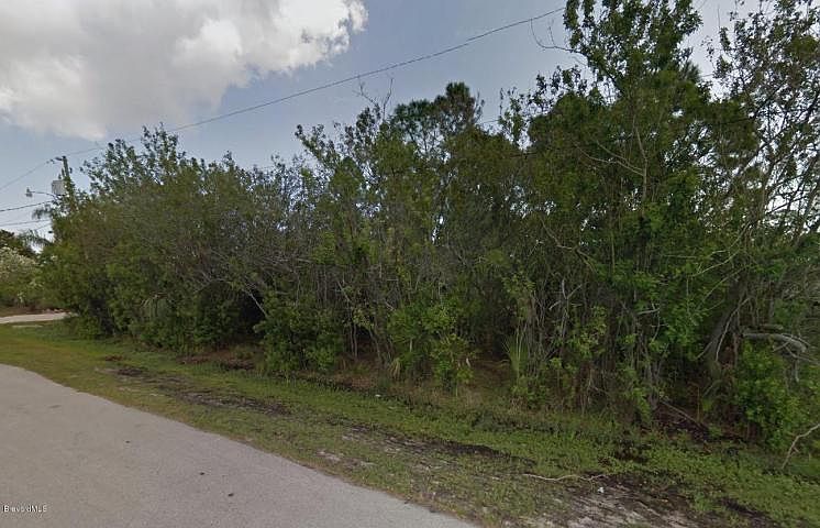 2nd image of 3525 Big Pine Rd